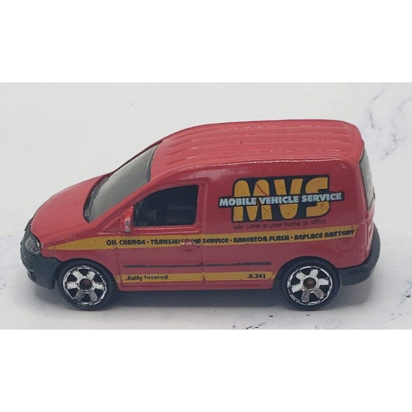 Matchbox 2006 Volkswagen Caddy City Action Series Red Panel MiniVan MB-741 - Picture 3 of 7